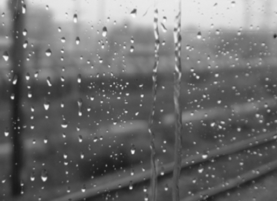 Улаанбаатарт бороо үргэлжлэн орж, сэрүүснэ