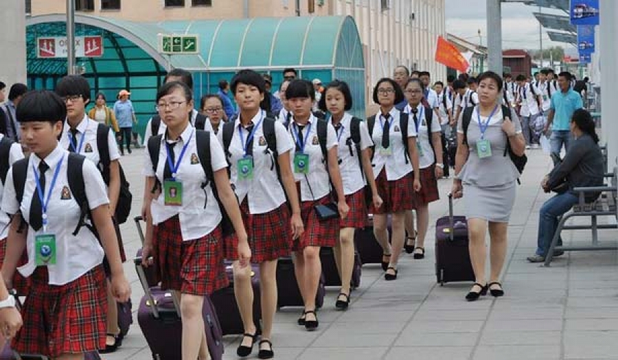 БНХАУ-ын 100 хүүхэд Улаанбаатар хотноо зочлоод байна