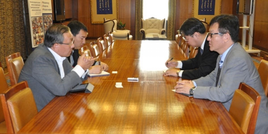 БНСУ-аас Монгол Улсад суугаа Онц бөгөөд Бүрэн эрхт Элчин сайд У Сунг хүлээн авч уулзлаа