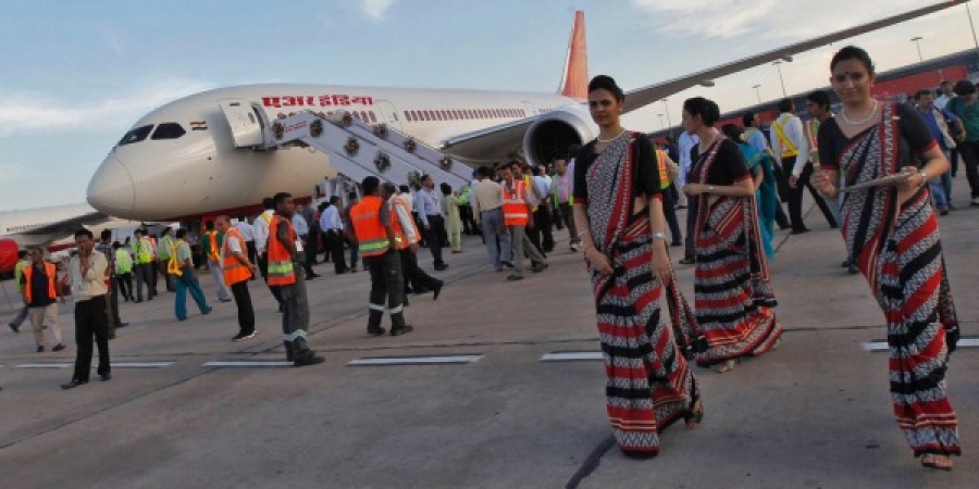 Air In­dia илүүдэл жинтэй 125 ажилтнаа хална