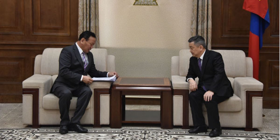 Монгол Улсын Засгийн газрын тухай хуульд өөрчлөлт оруулах тухай хуулийн төслийг өргөн барив