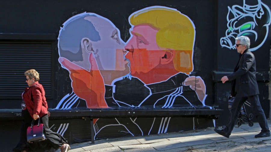 Трамп, Путины жигтэй зураг Литвад зурагджээ