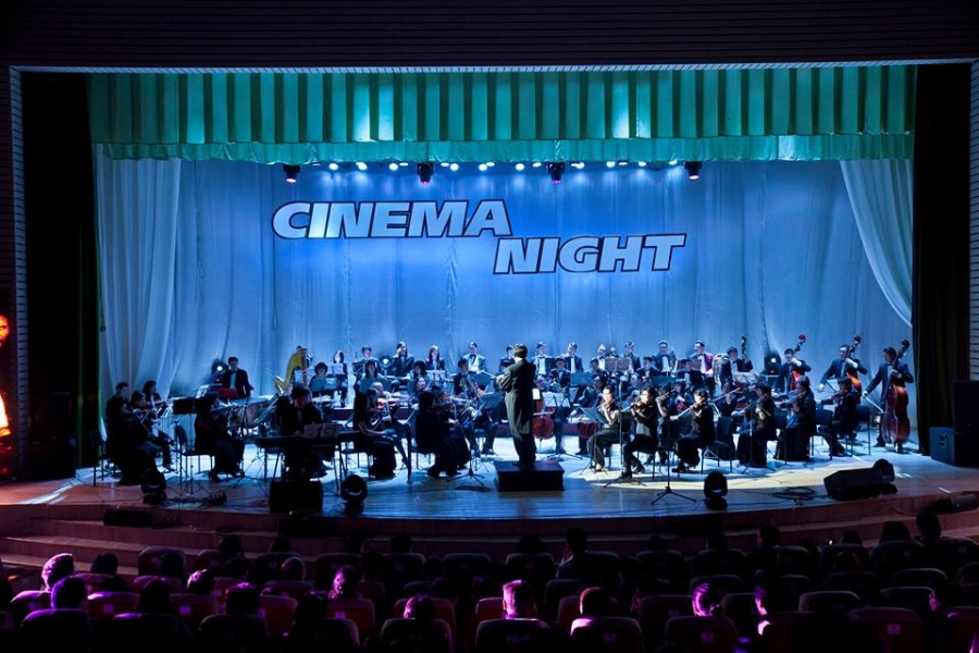 “CINEMA NIGHT” концертыг тоглоно