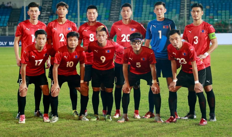 Хөлбөмбөгчид “Цунами цом”-д оролцохоор Индонезийг зорилоо