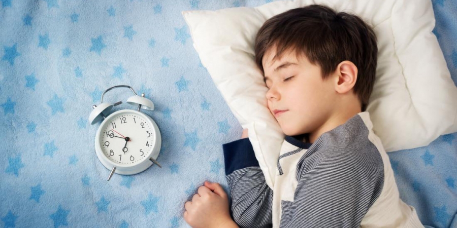 Бага насны хүүхэд хэдэн цагт унтах ёстой вэ?
