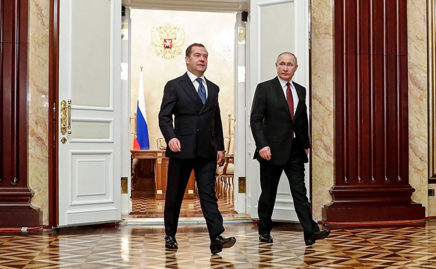 Путин, Медведев хоёр насан туршдаа халдашгүй эрхтэй боллоо
