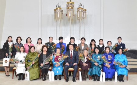 Ч.Сайханбилэг: Монголын төр засаг эмэгтэйчүүд, эхчүүдийг дэмжих, хамгаалах бодлогоо үргэлжлүүлнэ