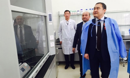 Монгол-Хятадын молекул биологийн хэрэглээний хамтарсан лабораторийн нээлт боллоо