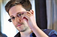 Эдвард Сноуден Швейцариас орогнол хүсчээ