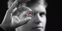 Эрдэмтэд нүдний чип бүтээжээ