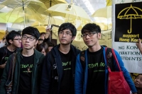 Хонгконг:Оюутнуудын үг хэлэх эрх чөлөө үгүй боллоо