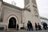 Франц улс Исламыг хэт даврагч үзлээс ангижруулахыг хүсэж байна