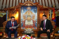 Монгол Улсын Ерөнхийлөгч Үндсэн Хуульд оруулсан өөрчлөлтийг нотлон баталгаажуулав